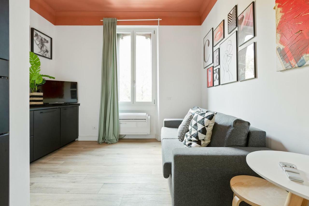 Modern And Cozy Apt In Porta Romana Milan Luaran gambar