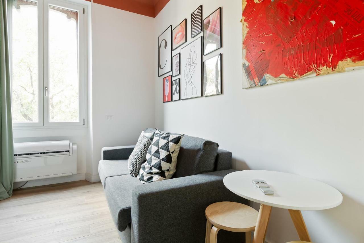 Modern And Cozy Apt In Porta Romana Milan Luaran gambar