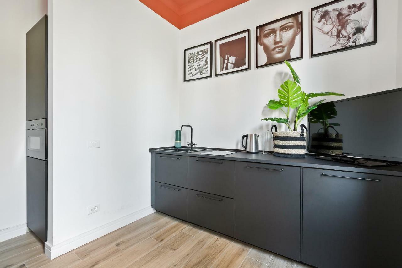 Modern And Cozy Apt In Porta Romana Milan Luaran gambar
