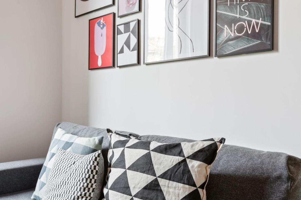Modern And Cozy Apt In Porta Romana Milan Luaran gambar
