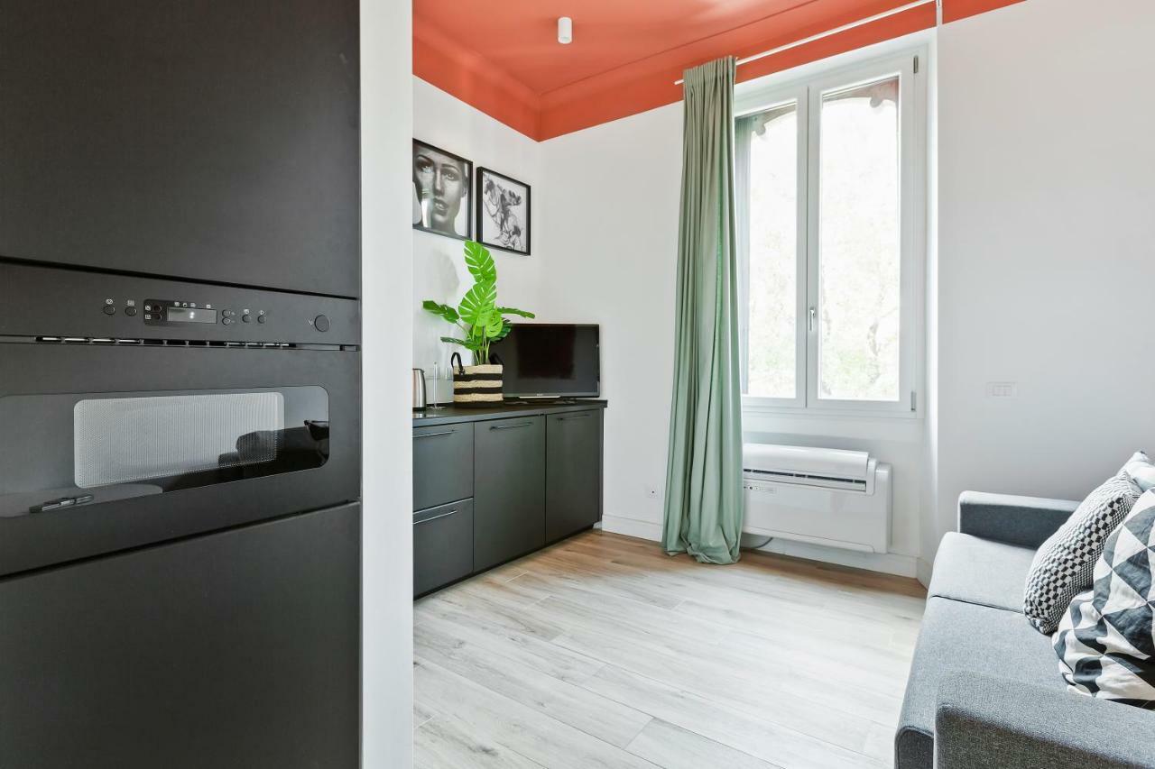 Modern And Cozy Apt In Porta Romana Milan Luaran gambar